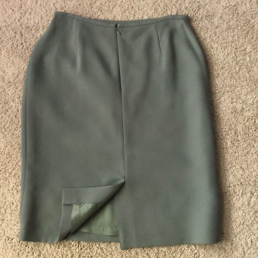 Skirt - Picture 2 of 3